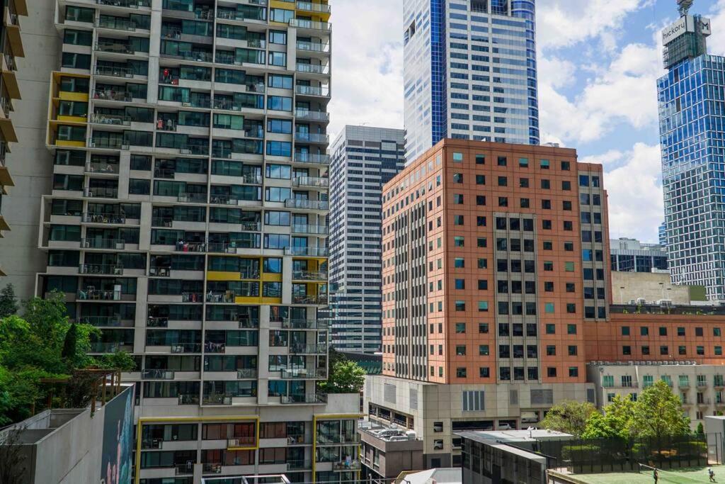 Best Location In The Cbd; Pool, Gym, Rockclimbing +7 Other Amenities Daire Melbourne Dış mekan fotoğraf